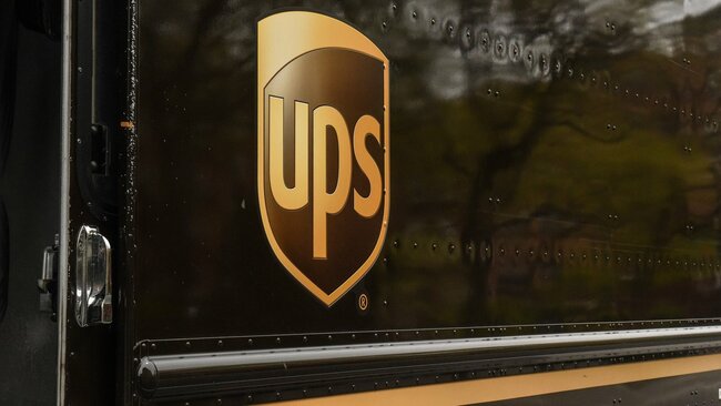 UPS beats profit estimates on higher delivery prices