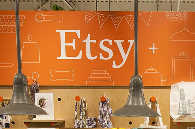 Etsy Slides as Analysts Weigh Earnings Beat, Soft Guidance