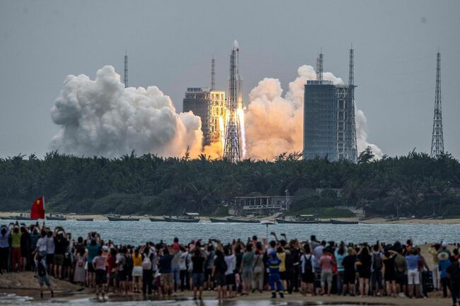Chinese rocket falling to Earth this weekend poses 'extremely low' risk to people