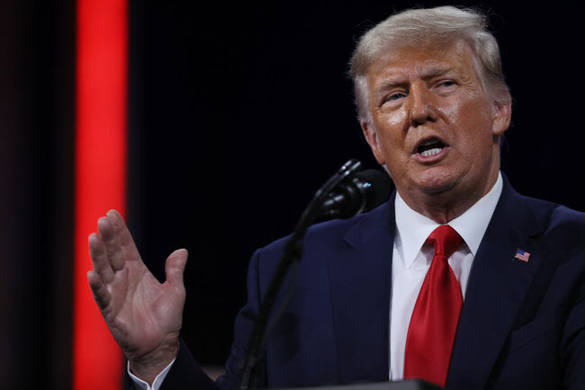 Facebook, Twitter Shuts Down Reposts from Trump's Blog, But Florida Will Go Against this Censorship with New Law