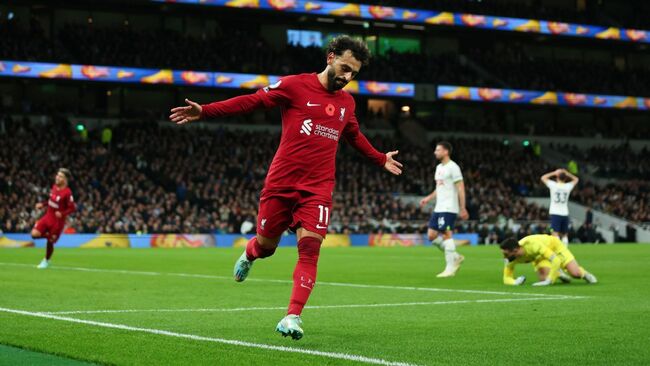 Mohamed Salah stars, Liverpool beat Spurs in Premier League