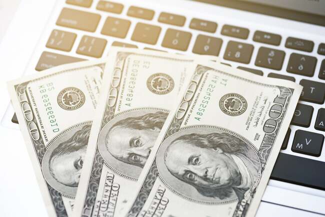 The Best Robinhood Stocks to Buy With $300 Right Now