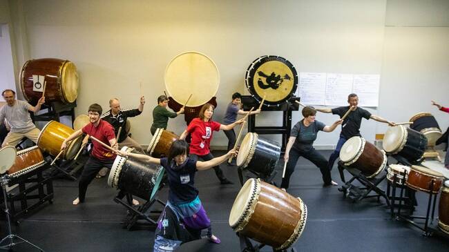 Art Hounds recommend irresistible rhythms of Taiko drumming and jazz guitar