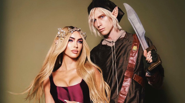 Megan Fox cosplays as Zelda
