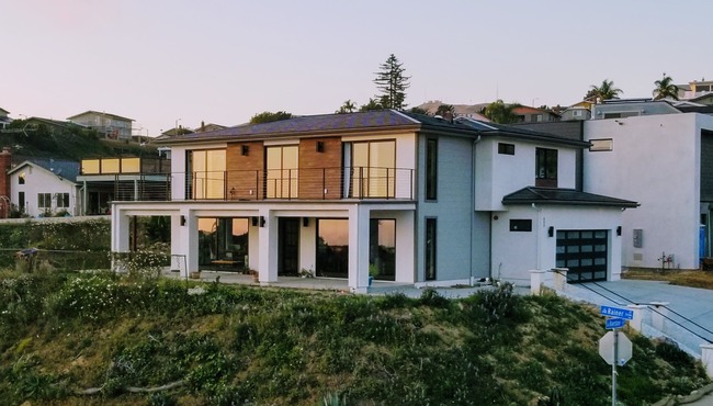 Tesla Director Of Energy On Transition To Renewables: "It's Happening Quickly"