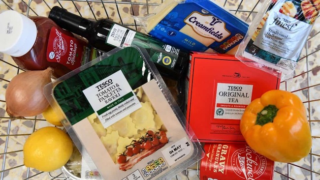 Tesco share price: should I buy these 2 cheap UK shares today?