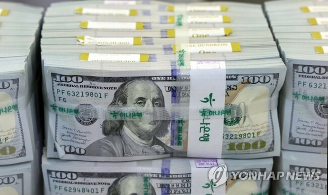 Foreign currency deposits up in Oct. on rise in dollar savings