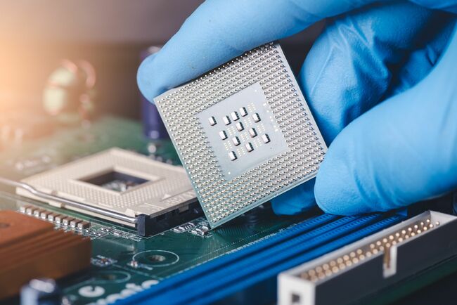 What Are "Fabless" Chip Makers?