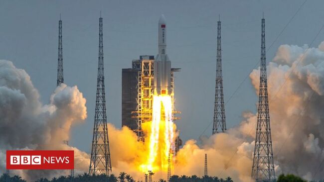 Chinese rocket debris crashes into Indian Ocean - Chinese media