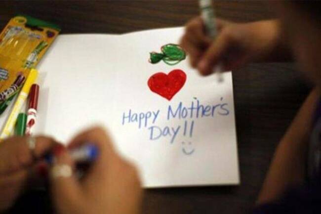 Why should mothers opt for life insurance?