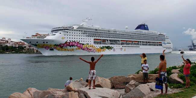 Norwegian Cruise Line threatened to avoid all Florida stops after the state banned businesses from asking for proof of vaccination