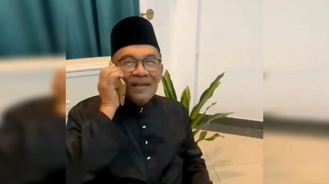 WHAT! ALREADY TALK OF 'REVOLT' & A NEW PM IN 2 WEEKS?