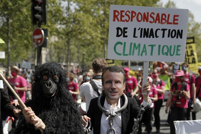 French demonstrators demand more action on climate change
