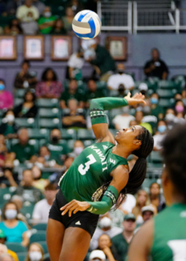 Wāhine score big in conference volleyball season honors