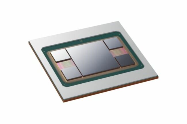 Samsung I-Cube4 Integrates 4 HBMs and Logic Die on Paper-thin Silicon Interposer
