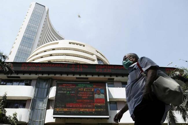 Market LIVE: Nifty likely to test 15,000, Sensex may open in green; FPIs continue to sell in Indian markets