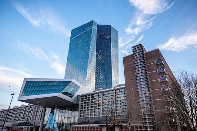 ECB's Lane: Eurozone economy to return to 2019 levels in spring 2022