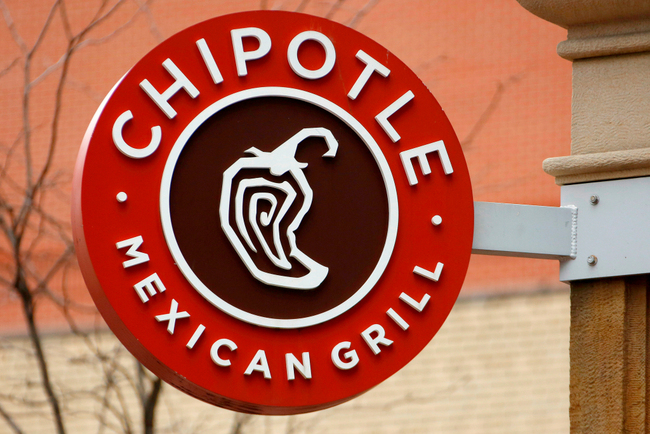 Chipotle raises average hourly wage to $15 amid labor crunch