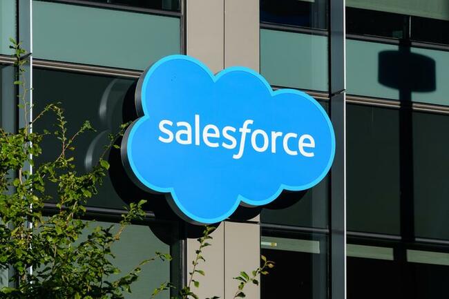 Salesforce deepens integration between Slack and Sales Cloud