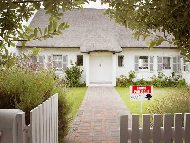 The average price of a home soared a record 21% in April, report finds