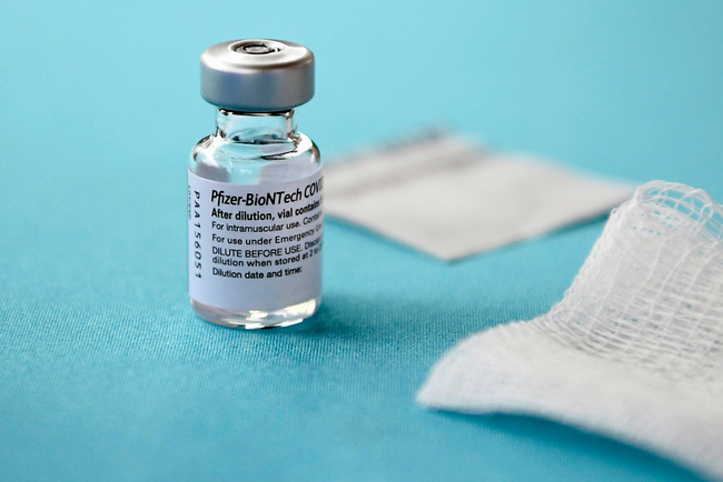 COVID: US authorizes Pfizer vaccine for children 12-15