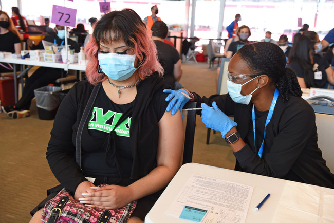 Why you should vaccinate your 12 to 15-year-old against COVID-19