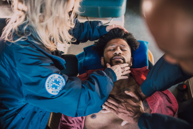 This App Saves Lives by Dispatching CPR Volunteers to People that Suddenly Have Heart Attacks!