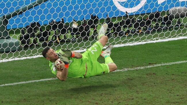 Argentina goalkeeper Emiliano Martinez on World Cup final penalty heroics: 'I did my thing'