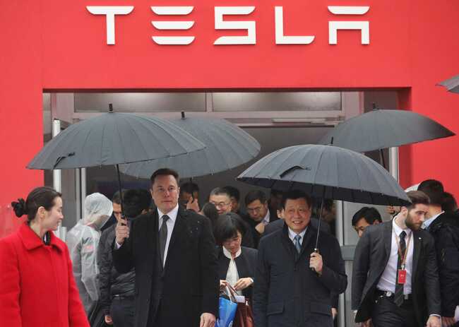 Tesla has scrapped plans to expand its Shanghai Model 3 factory, and will slow production in China because of US-Beijing tensions, according to a report