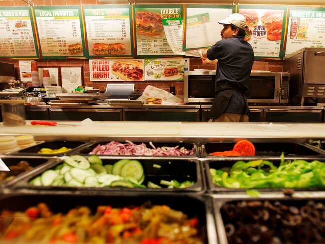 Subway is hiring 40,000 workers this month as the chain attempts to return to pre-pandemic hours