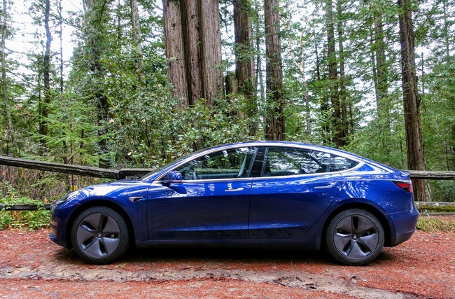 JB Straubel on Lithium Battery Recycling, Tesla Model Y Family + Dog Review, Lithium-Ion Battery Care - CleanTechnica Top 20