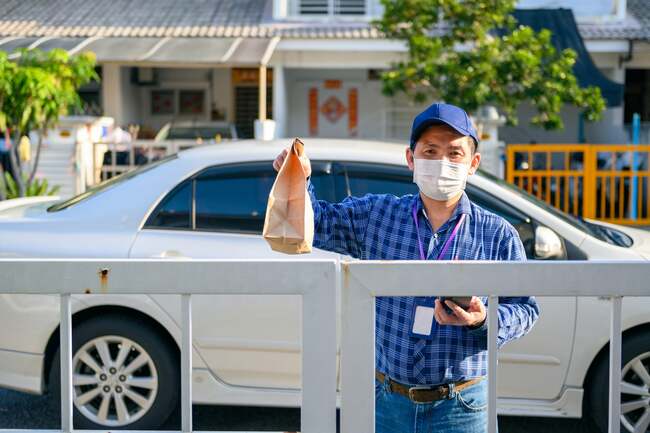 Sea Limited Competitor Grab Is Going Public. Here's What You Should Know