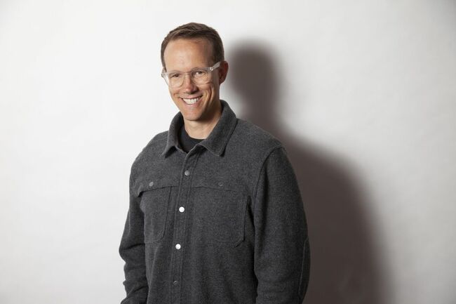 This Dyslexic Entrepreneur Enhances WAH Creativity & Satisfaction Via Perpetual Motion