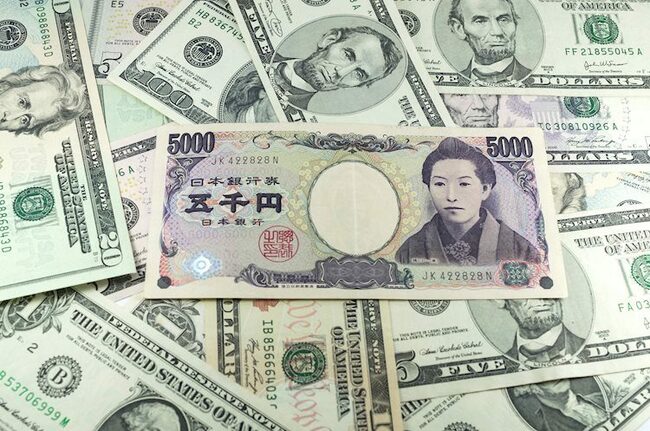 USD/JPY Forecast: Persistent pressure hint at a bearish breakout