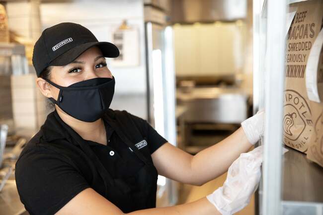 Chipotle Raising Average Wage to $15 Per Hour