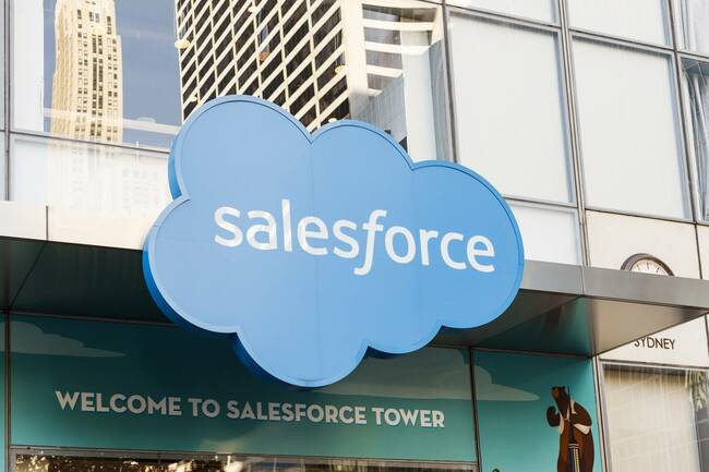 Salesforce cloud services go down worldwide