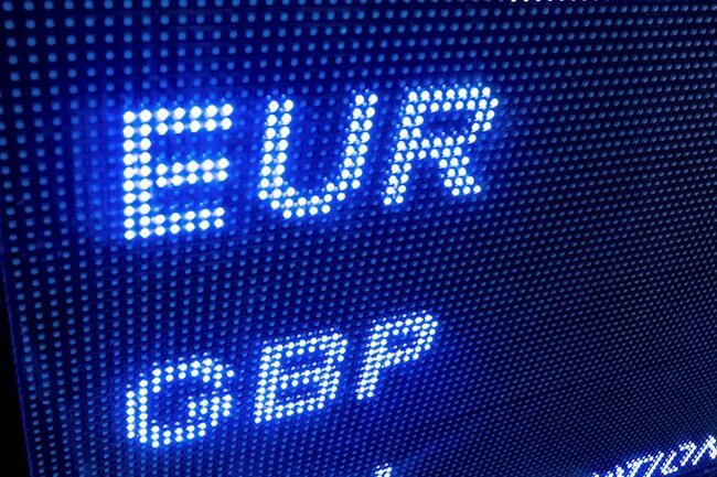 EUR/GBP slides to fresh one-month lows, around 0.8575 region