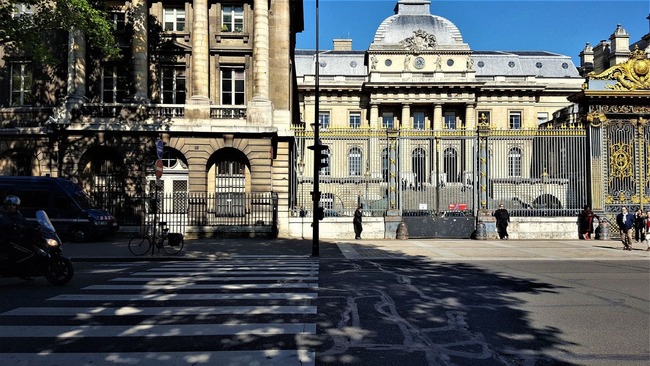 EU "Zero Pollution" Plan Offers Role For Cities But Is Vague On Limits