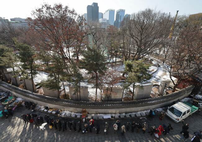 Measures announced to cope with aging society