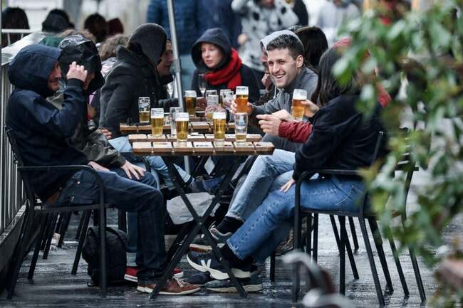 A Doctor Who Ambushed People in a Bar to Get the Vaccine for Free Beer on What They're Telling Her