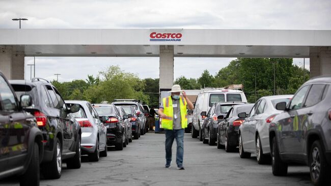 Massive Lines Form At Gas Stations After Pipeline Hack (Photos)