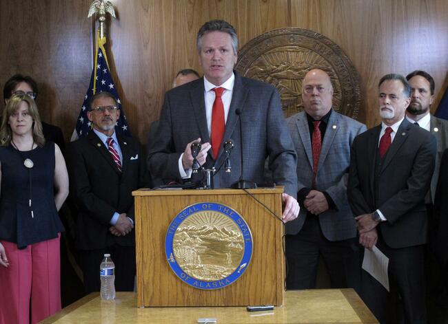 Alaska governor proposes dividend, oil-wealth fund plan