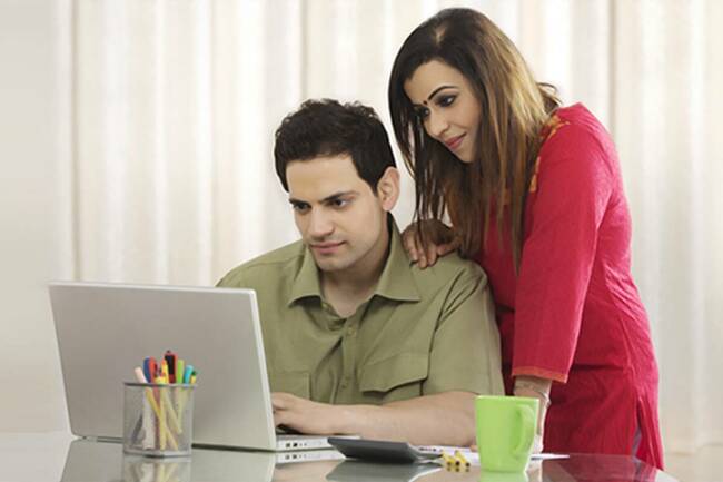 Invest in a Bajaj Finance online FD to achieve your financial goals