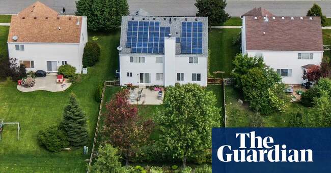 Solar surcharge: how US power firms try to make people pay for going green