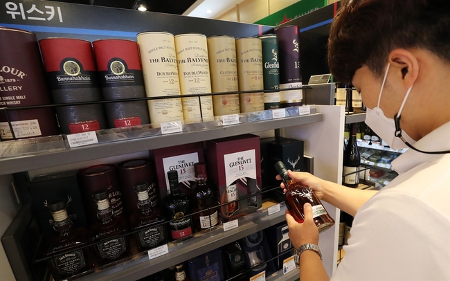 Why Generation MZ consumers are crazy about whisky