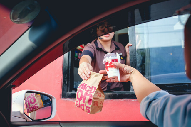 McDonald's Plans Wage Boost For Workers In Company-Owned Restaurants