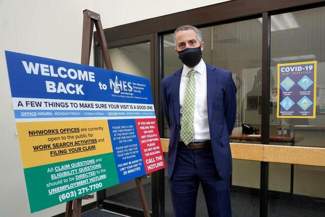 US unemployment claims drop to 473,000, a new pandemic low