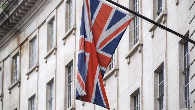 3 UK income shares I'd buy