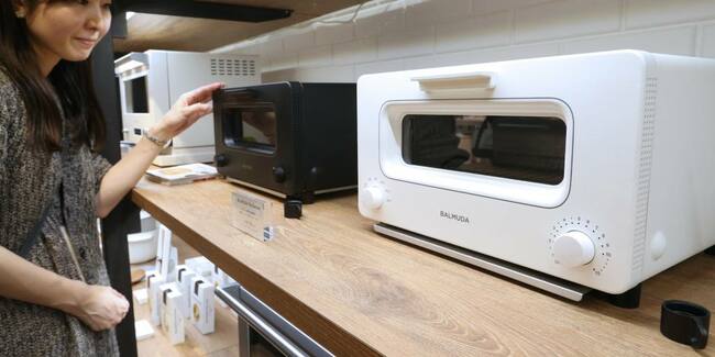 Sleek toaster maker Balmuda to serve up smartphones in Japan