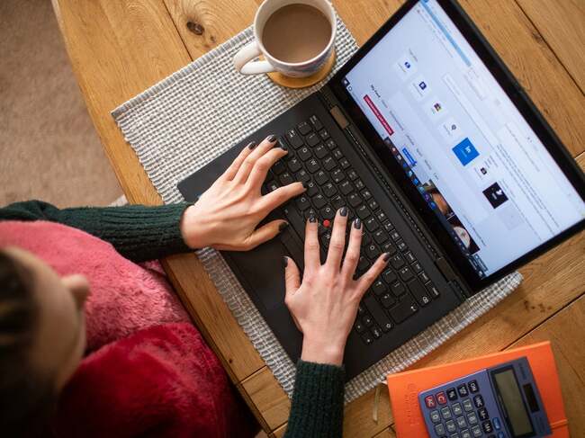 Shift to working from home risks opening 'new class divide', TUC warns